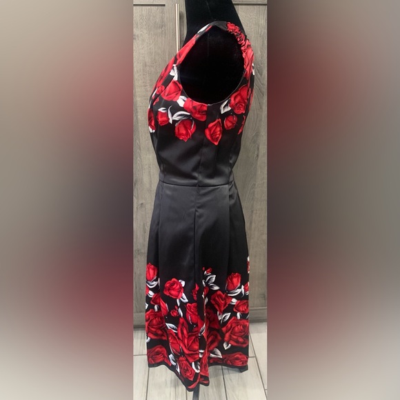 White House Black Market Red Rose Floral Satin Party Sun Dress Women's Size 0 - Picture 4 of 13